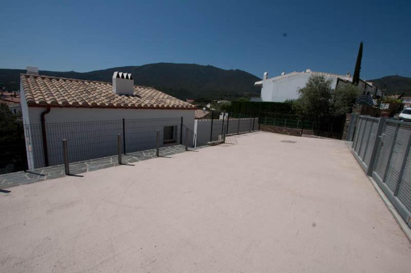 Aparthotel L'Heretat Cadaqués Exterior foto